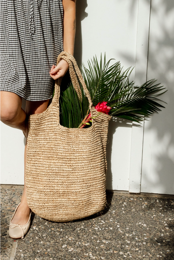 Clara Kasavina クララ カサビナ パーティバッグ 羽バッグ 茶系 TEEN CLARA BAG IN RAFFIA AND CALFSKIN - NATURAL / TAN | CELINE